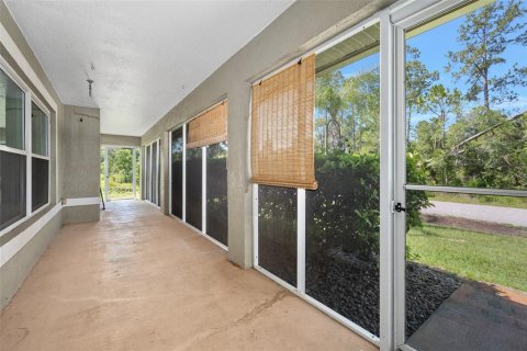 House in DeLand, Florida 3 bedrooms, 175.03 sq.m. № 2197281 - photo 9