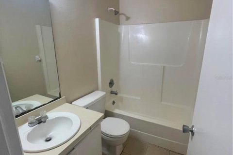 Touwnhouse à louer à Sarasota, Floride: 2 chambres, 101.26 m2 № 2097324 - photo 6