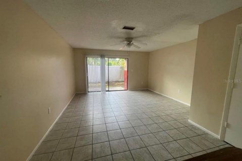 Touwnhouse à louer à Sarasota, Floride: 2 chambres, 101.26 m2 № 2097324 - photo 2