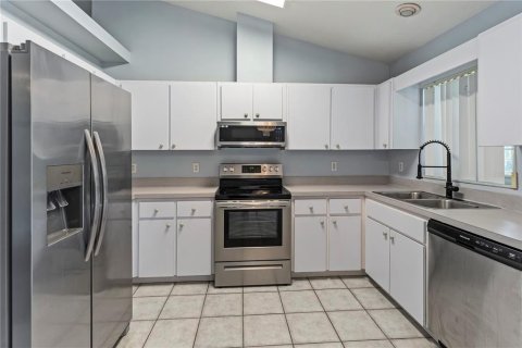 House in Ocala, Florida 3 bedrooms, 127.55 sq.m. № 2166536 - photo 7