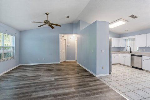 House in Ocala, Florida 3 bedrooms, 127.55 sq.m. № 2166536 - photo 4