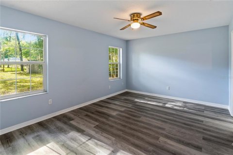 House in Ocala, Florida 3 bedrooms, 127.55 sq.m. № 2166536 - photo 9