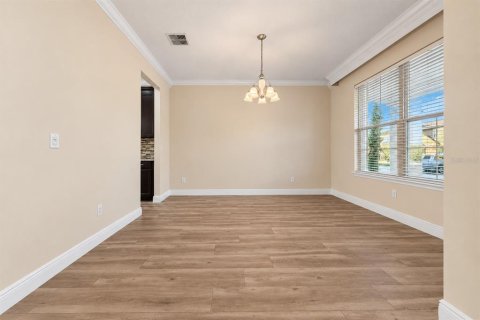 House in Kissimmee, Florida 4 bedrooms, 324.88 sq.m. № 2391456 - photo 21