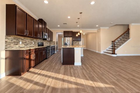 House in Kissimmee, Florida 4 bedrooms, 324.88 sq.m. № 2391456 - photo 13