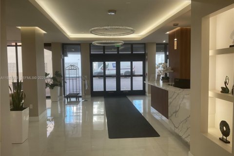 Купить кондоминиум в Холливуд, Флорида 2 спальни, 115.2м2, № 1988986 - фото 8