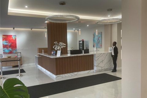 Купить кондоминиум в Холливуд, Флорида 2 спальни, 115.2м2, № 1988986 - фото 9