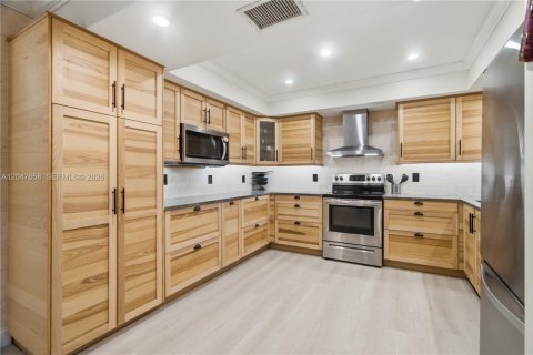 Condo in Hollywood, Florida, 3 bedrooms  № 2247897 - photo 6