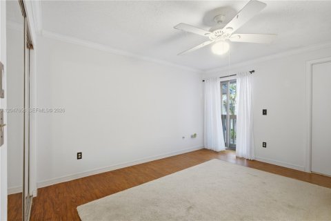 Condo in Hollywood, Florida, 3 bedrooms  № 2247897 - photo 15