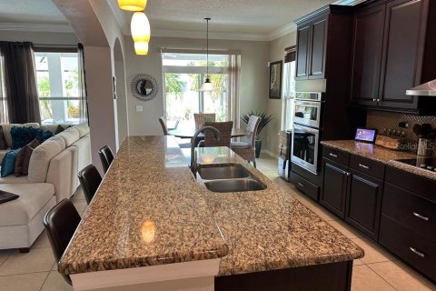 Casa en venta en Orlando, Florida, 5 dormitorios, 356 m2 № 1905544 - foto 13