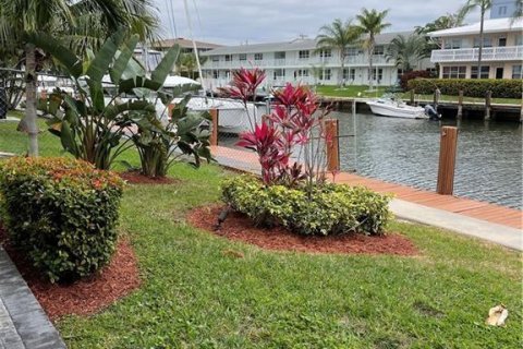 Condominio en alquiler en Fort Lauderdale, Florida, 1 dormitorio, 49.24 m2 № 1176977 - foto 1