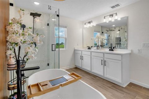 Villa ou maison à louer à Lake Alfred, Floride: 5 chambres, 280.94 m2 № 2388655 - photo 24