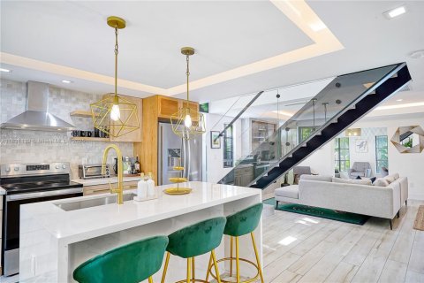 Купить виллу или дом в Майами, Флорида 6 спален, 255.11м2, № 1842871 - фото 15