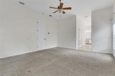 House in Eustis, Florida 4 bedrooms, 269.23 sq.m. № 1783498 - photo 17