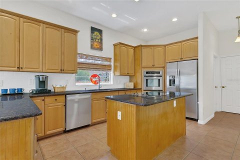 House in Eustis, Florida 4 bedrooms, 269.23 sq.m. № 1783498 - photo 10