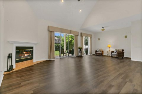 House in Eustis, Florida 4 bedrooms, 269.23 sq.m. № 1783498 - photo 13