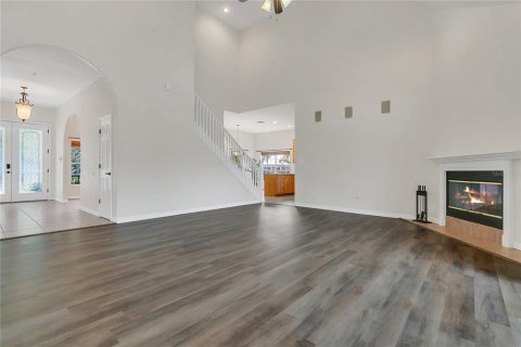 House in Eustis, Florida 4 bedrooms, 269.23 sq.m. № 1783498 - photo 11