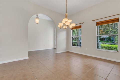 House in Eustis, Florida 4 bedrooms, 269.23 sq.m. № 1783498 - photo 5