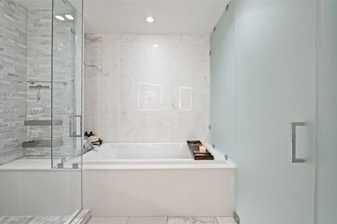 Copropriété à louer à Miami, Floride: 2 chambres, 144.83 m2 № 1996668 - photo 17