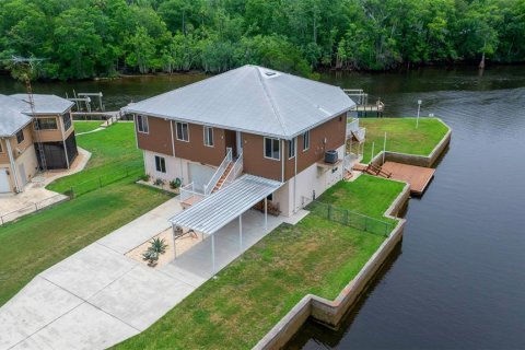 Casa en venta en Yankeetown, Florida, 3 dormitorios, 196.67 m2 № 1774682 - foto 5