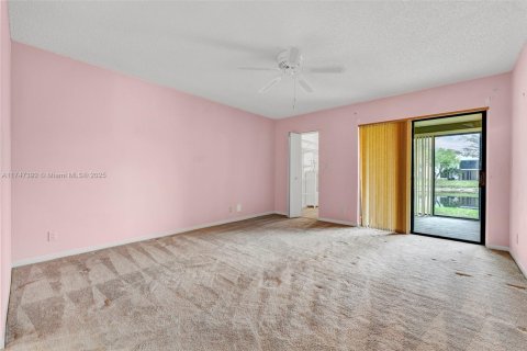 House in Coconut Creek, Florida 2 bedrooms, 122.63 sq.m. № 1865463 - photo 26