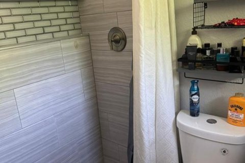 Condo in Bradenton, Florida, 2 bedrooms  № 1901892 - photo 11
