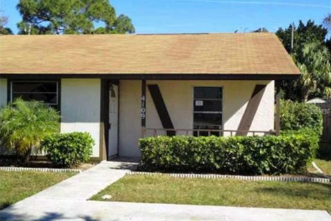 Condo in Bradenton, Florida, 2 bedrooms  № 1901892 - photo 1