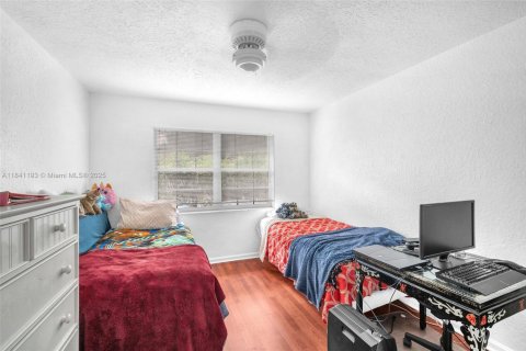 Casa en alquiler en Cooper City, Florida, 4 dormitorios, 267.74 m2 № 1832454 - foto 13