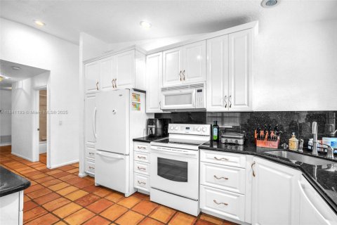 Casa en alquiler en Cooper City, Florida, 4 dormitorios, 267.74 m2 № 1832454 - foto 8