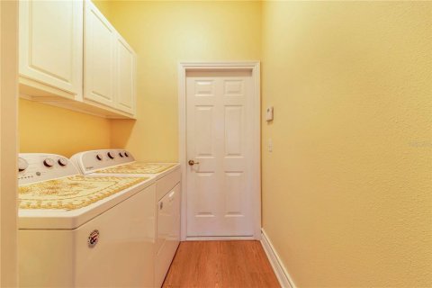 House in Lake Wales, Florida 3 bedrooms, 188.31 sq.m. № 2201728 - photo 30