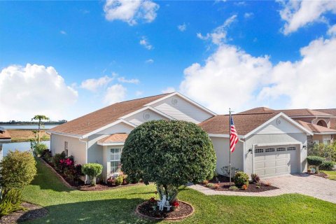 House in Lake Wales, Florida 3 bedrooms, 188.31 sq.m. № 2201728 - photo 5