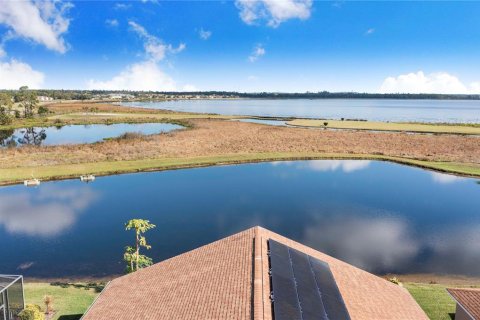 House in Lake Wales, Florida 3 bedrooms, 188.31 sq.m. № 2201728 - photo 4
