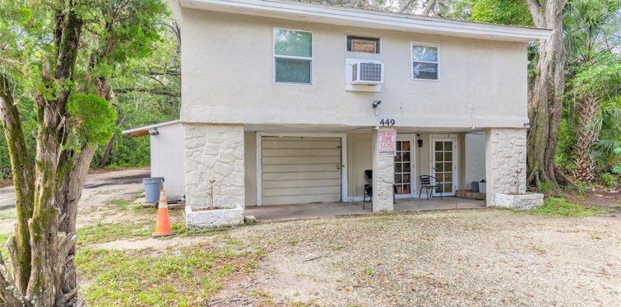 Commercial property in Daytona Beach, Florida 8 bedrooms, 198.72 sq.m. № 1761377
