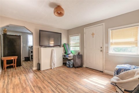 Commercial property in Daytona Beach, Florida 8 bedrooms, 198.72 sq.m. № 1761377 - photo 30