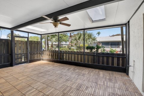 Touwnhouse à vendre à Delray Beach, Floride: 2 chambres, 128.58 m2 № 2260411 - photo 5