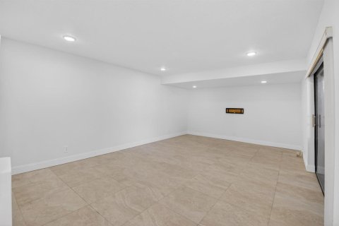 Touwnhouse à vendre à Delray Beach, Floride: 2 chambres, 128.58 m2 № 2260411 - photo 9