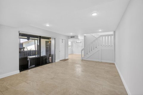 Touwnhouse à vendre à Delray Beach, Floride: 2 chambres, 128.58 m2 № 2260411 - photo 11