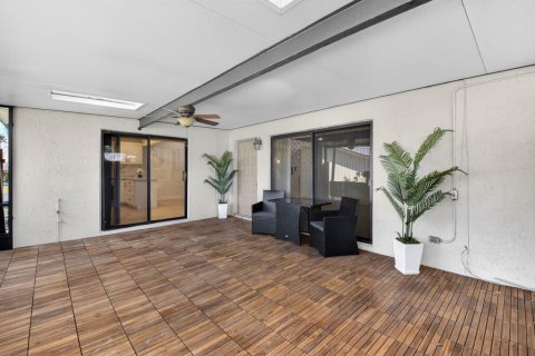 Touwnhouse à vendre à Delray Beach, Floride: 2 chambres, 128.58 m2 № 2260411 - photo 3
