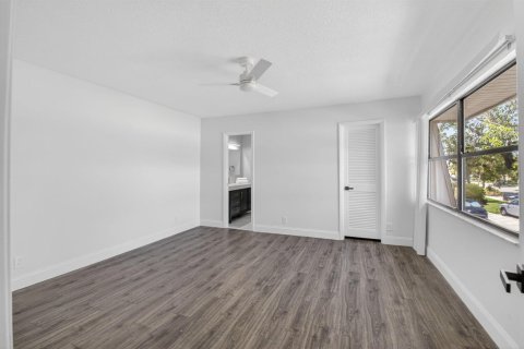 Touwnhouse à vendre à Delray Beach, Floride: 2 chambres, 128.58 m2 № 2260411 - photo 21