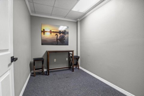 Immobilier commercial à louer à Lakeland, Floride: 67.35 m2 № 2109667 - photo 14