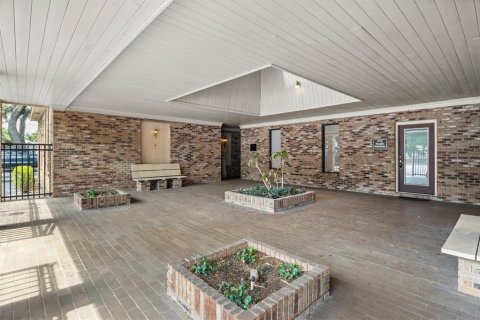 Immobilier commercial à louer à Lakeland, Floride: 67.35 m2 № 2109667 - photo 5