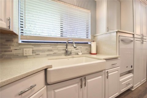 Casa en venta en Port Charlotte, Florida, 3 dormitorios, 111.85 m2 № 1885938 - foto 14
