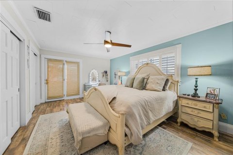 Casa en venta en Minneola, Florida, 6 dormitorios, 320.51 m2 № 1894205 - foto 18