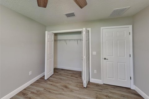 Casa en alquiler en Dunnellon, Florida, 3 dormitorios, 129.69 m2 № 1905767 - foto 8