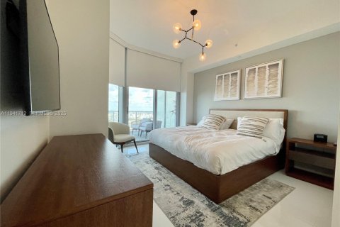 Condo in Miami, Florida, 2 bedrooms  № 1998941 - photo 8