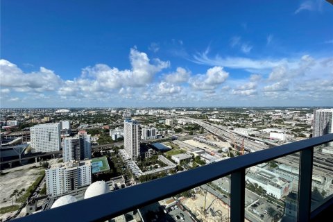 Condo in Miami, Florida, 2 bedrooms  № 1998941 - photo 21