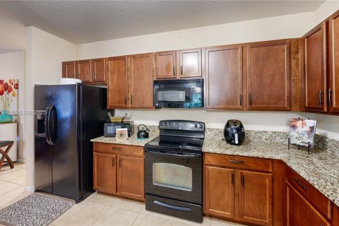 Купить виллу или дом в Хомстед, Флорида 3 спальни, 167.22м2, № 2034669 - фото 23