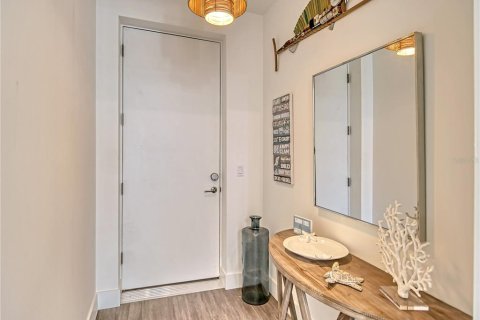 Снять в аренду кондоминиум в Сарасота, Флорида 4 комнаты, 83.24м2, № 2205250 - фото 6