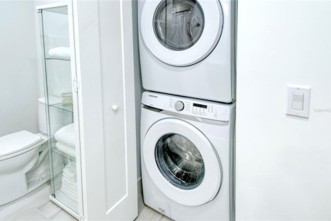 Снять в аренду кондоминиум в Сарасота, Флорида 4 комнаты, 83.24м2, № 2205250 - фото 19