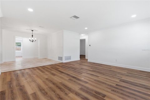 Villa ou maison à vendre à Clearwater, Floride: 4 chambres, 139.35 m2 № 2147753 - photo 9