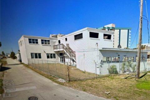 Commercial property in Daytona Beach Shores, Florida № 1788051 - photo 2